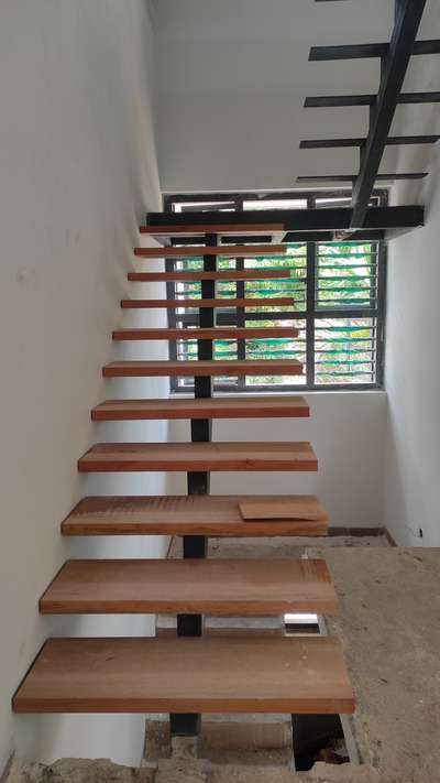 steel platesteps   wooden covering