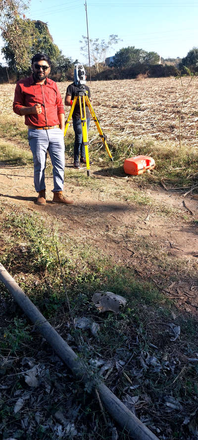 counter level , site survey completed on upcoming plan of wedding lawn . #weddinglawn  #marriagegarden  #marriagehall  #marriage  #marriageplanner  #site_surveying  #SURVEYING  #surveyequipment  #Totalstaion  #totalstation  #landmeasurement  #surveyingtheland  #Surveyor