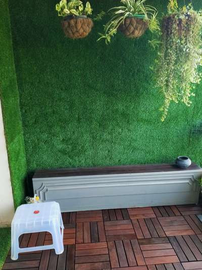 GRASS AND DECK TILE