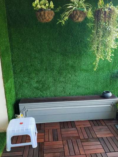 GRASS AND DECK TILE