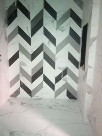 bathroom wall highlight tiles
