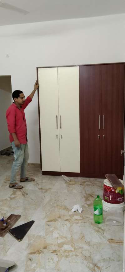 कारपेंटरो के लिए मुझे कॉल करें: 99 272 88882
Contact: For Kitchen & Cupboards Work
I work only in labour rate carpenter available in all India Whatsapp me https://wa.me/919927288882________________________________________________________________________________
#kerala #Sauthindia #india #Contractor  #HouseConstruction  #KeralaStyleHouse  #MixedRoofHouse  #keralaarchitecture  #LShapeKitchen  #Kozhikode  #Ernakulam  #calicut  #Kannur  #trending  #Thrissur  #construction #wardrobe, #TV_unit, #panelling, #partition, #crockery, #bed, #dressings_table #washing _counter #ഹിന്ദി_ആശാരി #കേരളം #മലയാളം