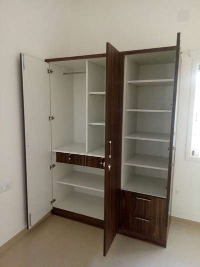 fixed wardrobe for bedroom with good strength and durability
 #BedroomDecor  #MasterBedroom  #furniture   #4DoorWardrobe  #Furnishings  #trendig  #madeinindia🇮🇳