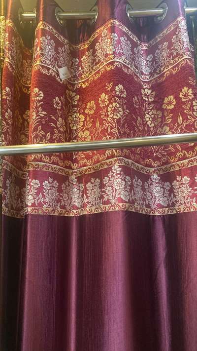 Long crash curtain Just Rs399