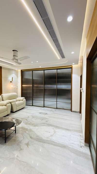 Telescopic Sliding Partition – Modern & Elegant Space Saving Solution ✨
നിങ്ങളുടെ വീടിനും ഓഫീസിനും ഒരു പ്രീമിയം ലുക്ക് നൽകാൻ ഇതാ അതിമനോഹരമായ Telescopic Sliding Partition. സ്ഥലം ലാഭിക്കുന്നതിനോടൊപ്പം തന്നെ ഇന്റീരിയറിന് ഒരു ലക്ഷ്വറി ഫീൽ നൽകാൻ ഈ ഡിസൈൻ സഹായിക്കുന്നു. ഇതിന്റെ പ്രധാന പ്രത്യേകതകൾ താഴെ പറയുന്നവയാണ്:
• Profile: 16x45 Gold Matt Color (വീടിന് ഒരു രാജകീയ പ്രൗഢി നൽകുന്ന ഗോൾഡ് ഫിനിഷ്).
• Glass: 8mm Toughened Fluted Glass (സുരക്ഷയും ഒപ്പം പ്രൈവസിയും ഉറപ്പാക്കുന്ന മനോഹരമായ ഡിസൈൻ).
• Mechanism: സുഗമമായ ചലനത്തിന് മികച്ച ക്വാളിറ്റി ടെലിസ്കോപ്പിക് സ്ലൈഡിംഗ് സിസ്റ്റം.
ലിവിംഗ് റൂം, ഡൈനിംഗ് ഏരിയ, അല്ലെങ്കിൽ ഓഫീസ് സ്പേസുകൾ വേർതിരിക്കാൻ ഏറ്റവും അനുയോജ്യമായ ചോയിസാണിത്.
📍 കൂടുതൽ വിവരങ്ങൾക്കും കൊട്ടേഷനും വേണ്ടി ഇപ്പോൾ തന്നെ ബന്ധപ്പെടുക! #InteriorDesignKerala #TelescopicSliding #GlassPartition #HomeDecor #KochiInteriors #ModernHome #SlidingDoor #GoldProfile #InteriorInspiration #KeralaHomes #UKInteriors