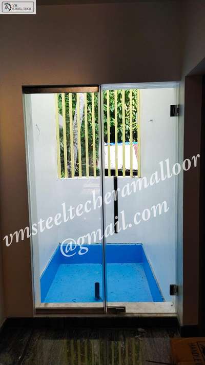 bathroom glass partition