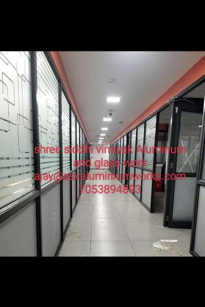 *aluminum office partition *
Supported by trained personnel, we are readily instrumental in presenting a comprehensive spectrum of Powder Coated Aluminium Office Cabin.
Available material:
MDF board, Glass