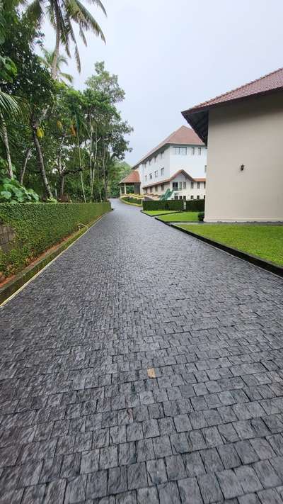 Model :Planet Kobble
Dimension: 114*114*55

 #exteriorpaving  #planetgreen  #paverblock  #varkala  #kerala  #outdoors #cobblestone