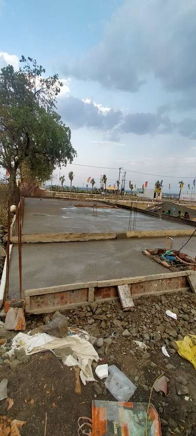 labour contractor ki requirement hai , sakaar hills colony , indore ujjain road. House construction project ke liye ...plinth complete hai , plinth ke uper se work start karna hai , plot size 20x50. call 9584809915