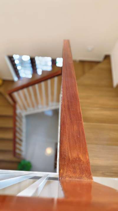 Wooden texture painting #StaircaseDecors #handrailwork #WallPainting