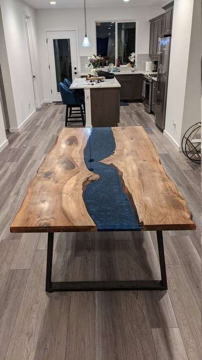 epoxy resin dining table