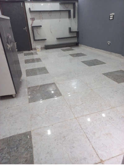 Flooring tiles