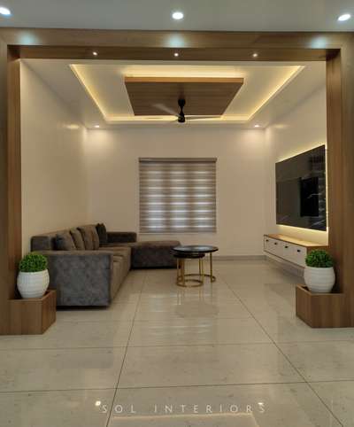 Living room design

#LivingroomDesigns #LivingRoomSofa #modularTvunits #KeralaStyleHouse #FalseCeiling #wooden_panelling #LivingRoomPainting #keralaarchitectures #keralahomeinterior #viralpost