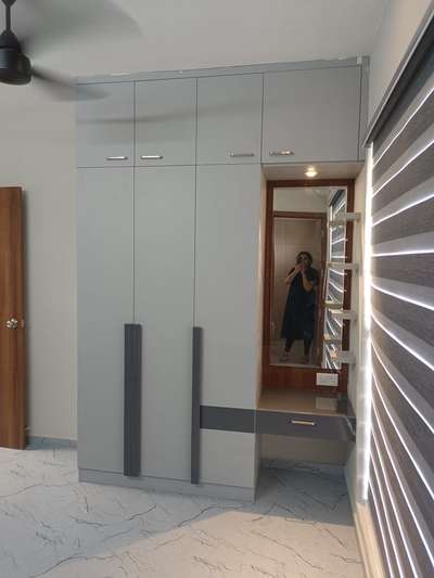 We've simply designed a cute, small wardrobe for our Eastern Villas

9446444810