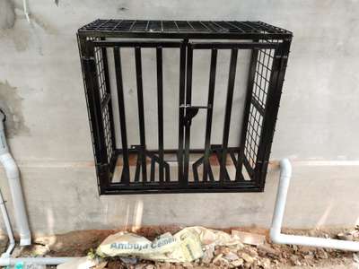 gas cylinder cage