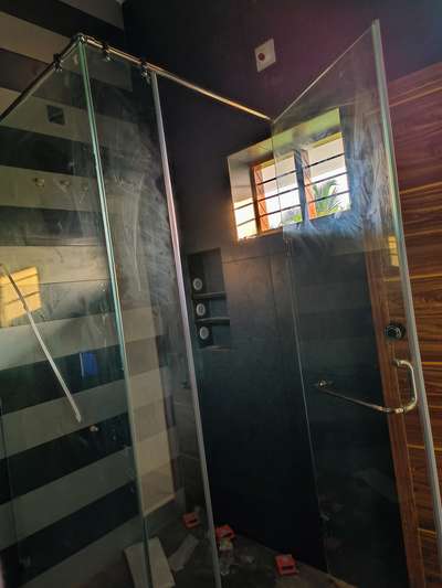 #showerpartition 
#showerglassdoor 
#antiqueShowerHinges
 #showerdoors