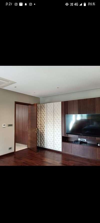 KK interior
wooden finish
