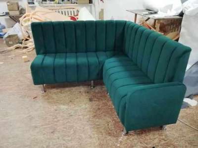 Jaipur me SOFA ka karigar & helper chahiye.
  call 6377558874