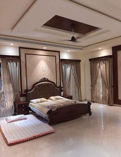 #KingsizeBedroom #wooden #WoodenBeds  #MasterBedroom