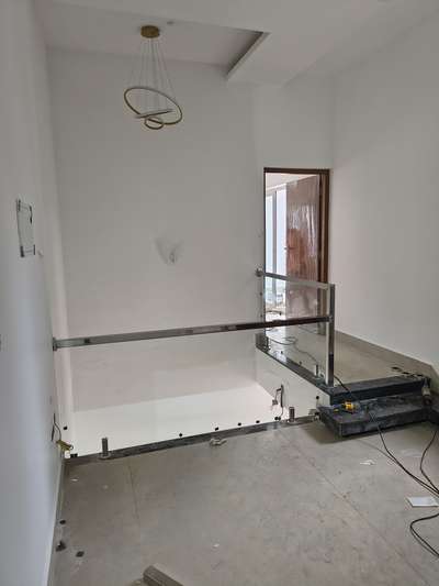 #GlassHandRailStaircase #GlassHandRailStaircase