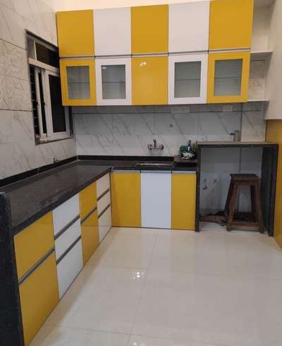 New Kitchen idea ❤️ White and Yellow theme
for enquiry contact-9560246930
#ClosedKitchen #KitchenIdeas #LargeKitchen #LShapeKitchen #KitchenCabinet #KitchenCabinet #WoodenKitchen #KitchenRenovation #KitchenInterior #kitchenwall #kitchenset #kitcheninspiration #floorplan #interiorsmodernhomes #jbj_interiors #yellowandwhite