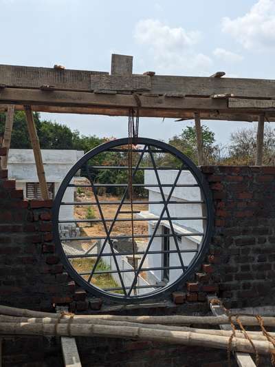 Circle window 🏠

#CivilEngineer #ContemporaryHouse #constructionsite #HouseConstruction #homecostruction #constructionideas #circle #WindowsIdeas #Palakkad #residence3ddesign #residencehome #palakkadhomes