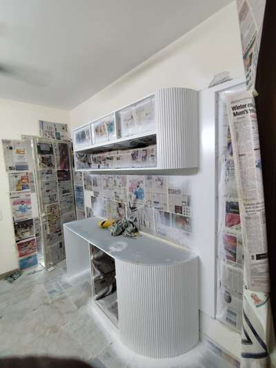 office room work process
wooden work k liye contect kry “Modular kitchen, wardrobe, bed, sofa etc ka kaam kiya jata hai – apne ghar ke liye customize furniture banwaye – Free visit & estimate.

 #Woodendoor  #HomeDecor  #pupolish  #HDHMR  #office_table