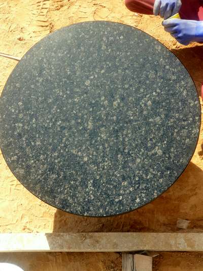 #round table glaxy black 40.mm./65.mm 3 color available in granite