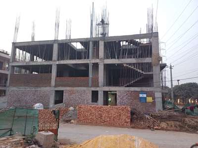 keshi lagi meri site #HouseConstruction  #constructionsite  #commercial_building #slabconcretingwork