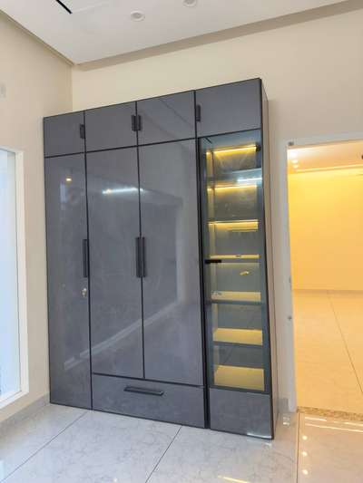 #4DoorWardrobe  #aluminiumfabricationwork  #aluminiumfabricationwardrobe
