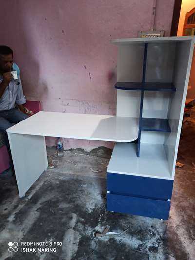 *STUDY TABLE*
action tesa hdmr board 18mm thickness duco finished