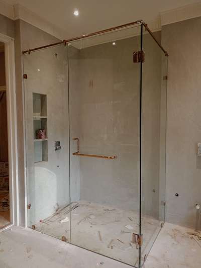 12mm washroom
# 
cubicle 
GLASS / WORK / TFN /