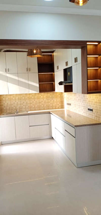 #KitchenCabinet  #woodenworks  #ModularKitchen  #woodenfinish