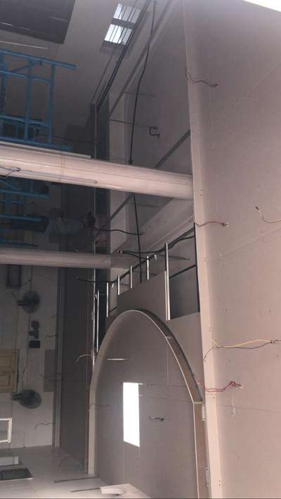 Before completion @ Masjid 
Completion soon #blanc_designstudio 
#koloapp 

Anjampeedika juma masjid 
Ceiling and interior painting 
#CelingLights #WallPainting #supervising #construction
#interior