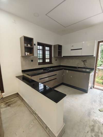 Granite kitchen top #KitchenIdeas #ModularKitchen #KitchenRenovation