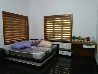 Marine plywood
claded with OFF white glosi laminet & rosewood laminat finish,,,