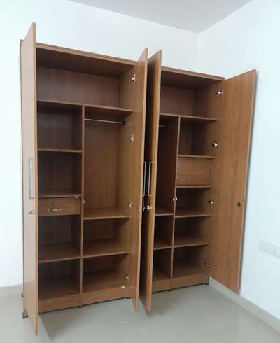 Customised Modern and Economic Wardrobe 

 #4DoorWardrobe #WardrobeDesigns #CustomizedWardrobe #HingedDoorWardrobe #MovableWardrobe #wardrobes