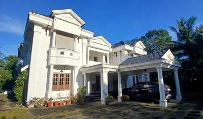 Completed residential project @Ezhamkulam, Adoor, Pathanamthitta District 
Client - Mr. Rajan Varghese and family 
Area - 5500 sqft
Colonial style
Budget  - 1.5 Cr.
5 bhk....