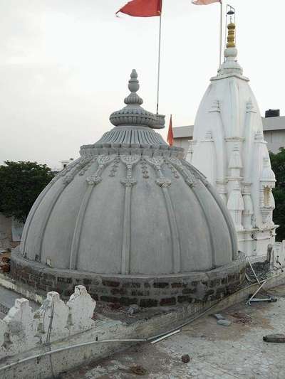 mandir ki gumati banwaye