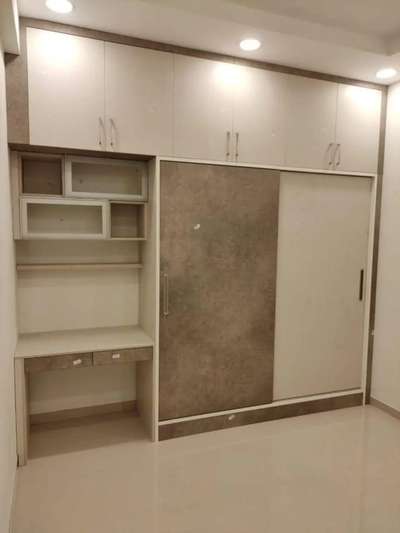 In-house Manufacturing of Modular Furniture 

Special Prices for Interior Designers and Architects

Factory: Gurgaon

 #ClosedKitchen #KitchenIdeas #LargeKitchen