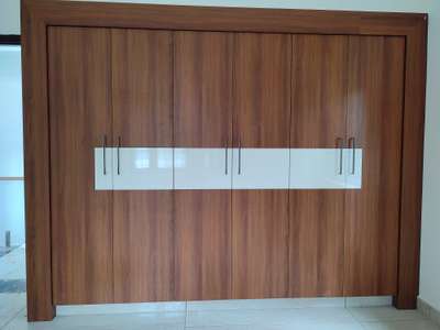 wadrobe unit
Finished by multiwood + Mica