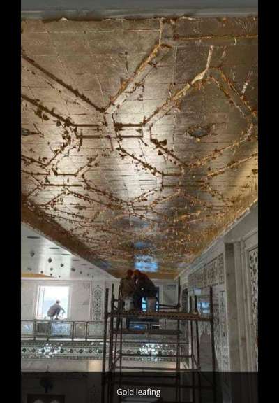 #InteriorDesigner  #goldleafpainting  #goldenshade