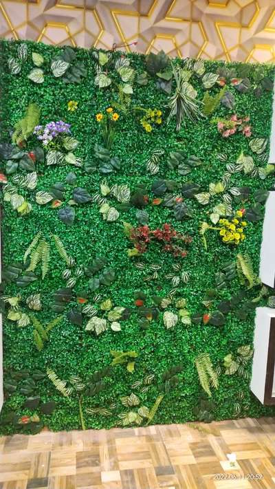 Vertical garden and wall design k liye sampark