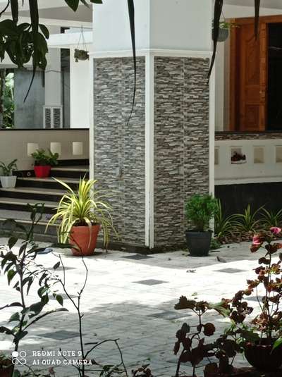 stone tile pillar