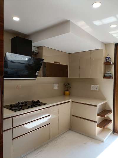 #ModularKitchen #modularwardrobe #KitchenIdeas #KitchenRenovation  #luxurykitchens