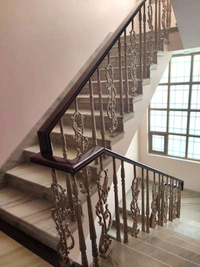 aluminium casting designer railing with wooden handrail.