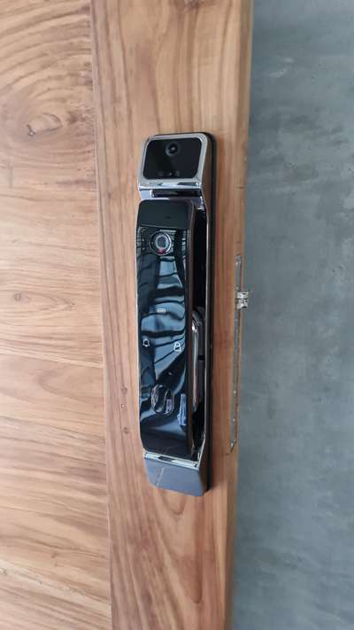 DOOR LOCK