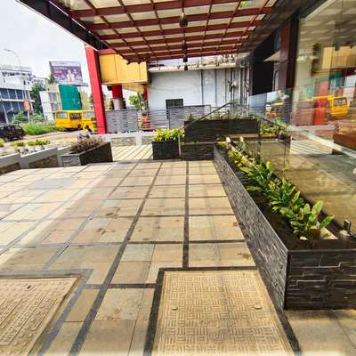 Green n Grey Stones bordering Lapotra Granite and Plants ☘️


#naturalstonedesign #naturalstonetiles #claddingstone #naturalstoneslabs #tandurstone #bangalorestone #kadappastone #kuppamstone #landscapearchitecture #landscape #landscapedesign #interiorinspiration #exteriorinspiration #garden #gardens