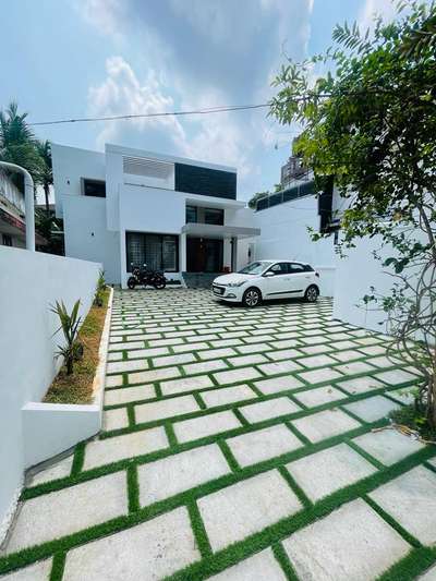 banglore stone half cut 24/12
@palluruthy 
 #BangaloreStone #pavingstone 
 #kochi  #exteriordesigns