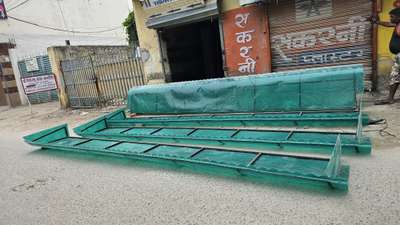 We are preparing fiber shades for a residential building in Dwarka. These shades will protect the entrance and improve the front look. We provide expert aluminium fabrication work in Delhi, Noida, and Gurgaon with top-quality materials and perfect finishing.
📍 Dwarka Sector 7 | 
#FiberShade #ExteriorDesign #AluminiumWork #WonderInteriorDesigner #WID #DelhiFabrication #BuildingShade